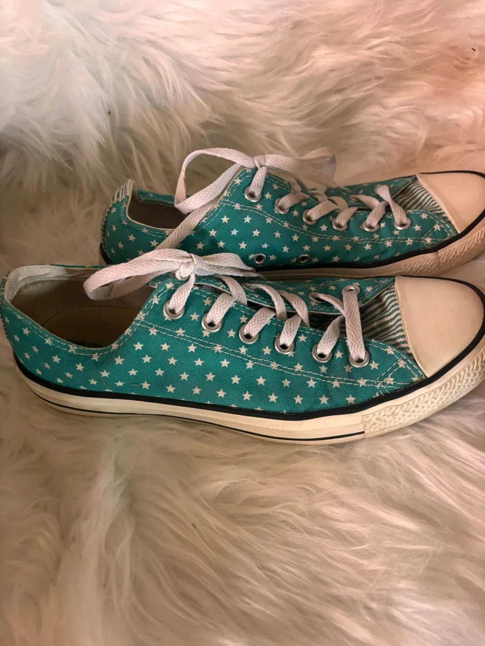 Converse Women’s Star Pattern Teal Sneakers